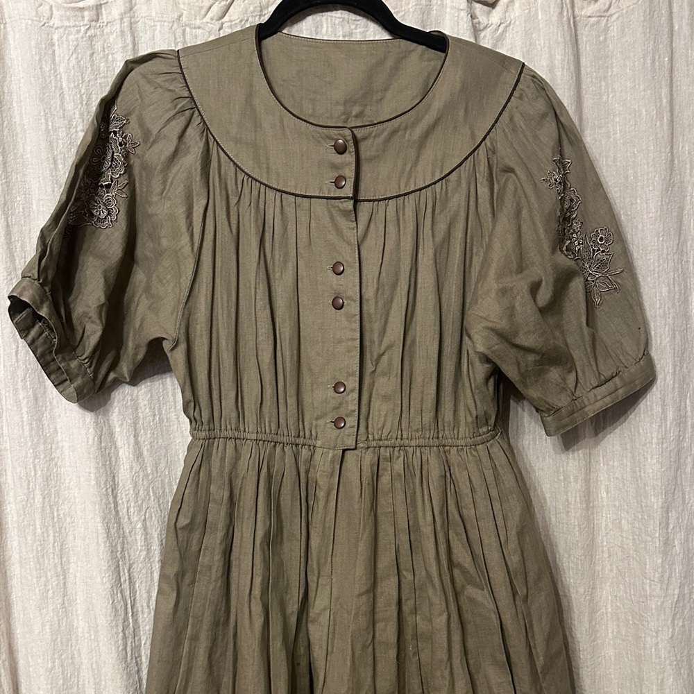 Vintage Japanese Elegant Olive Green Button-Up Dress